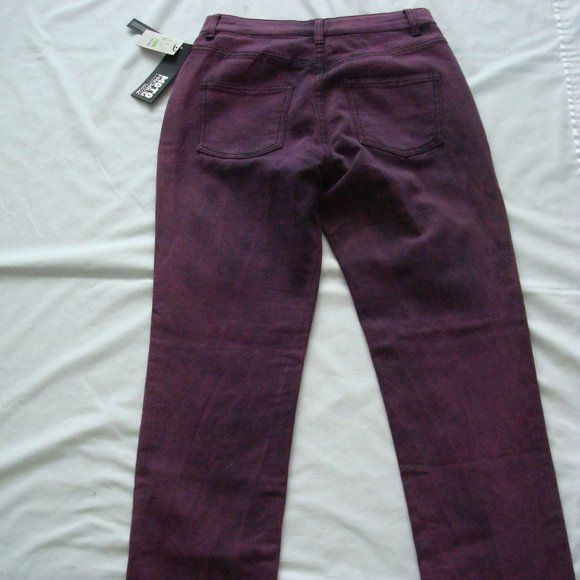 Moto Premium Jeans - Picture 2 of 3